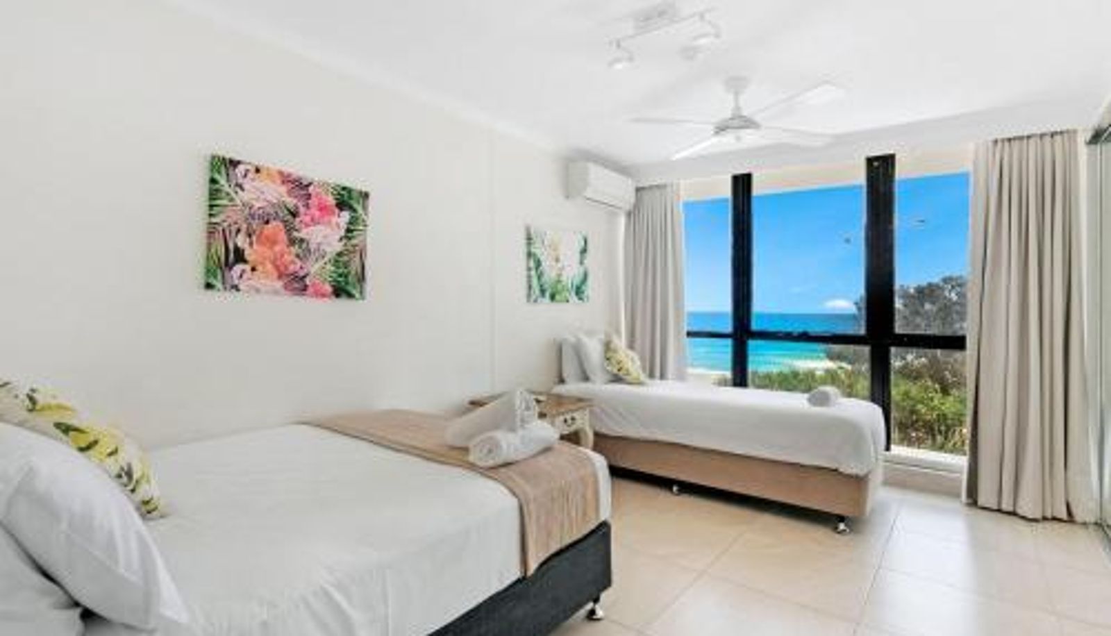 Appartement - Beachfront Escape in Surfers Paradise - CoastHM