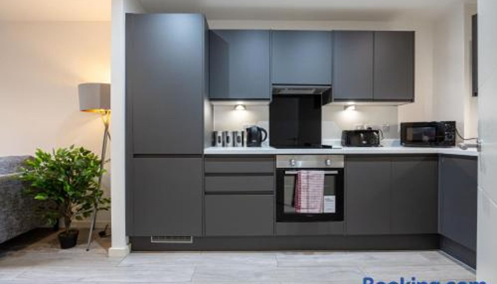Apartment - Charming 1-bedroom Flat