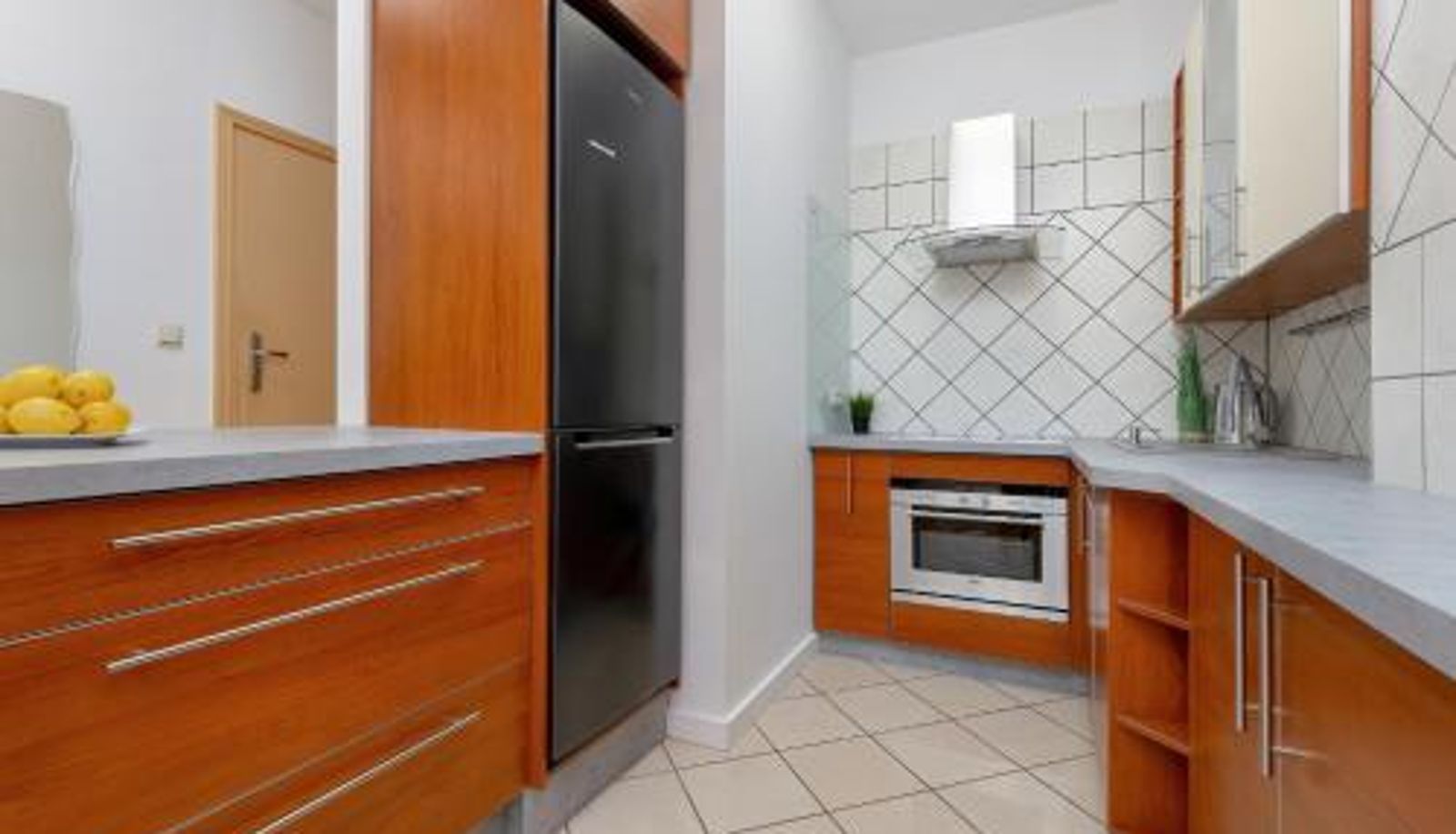 Kuchnia - Spacious Apartment Near the Vistula River by Noclegi Renters