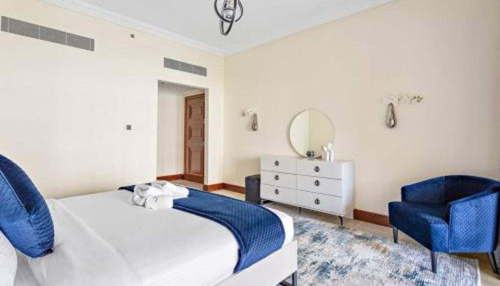 Standard room - StoneTree - Golden Mile 4 2 BR - Supreme Residences