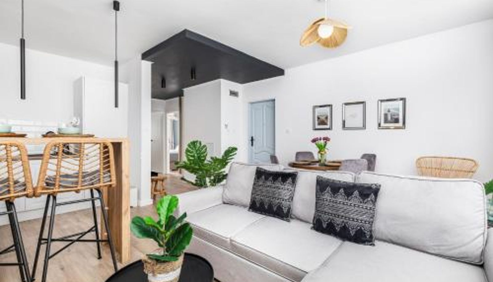 Info - Nowoczesny Apartament z 2 Sypialniami z Widokiem na Miasto by Noclegi Renters