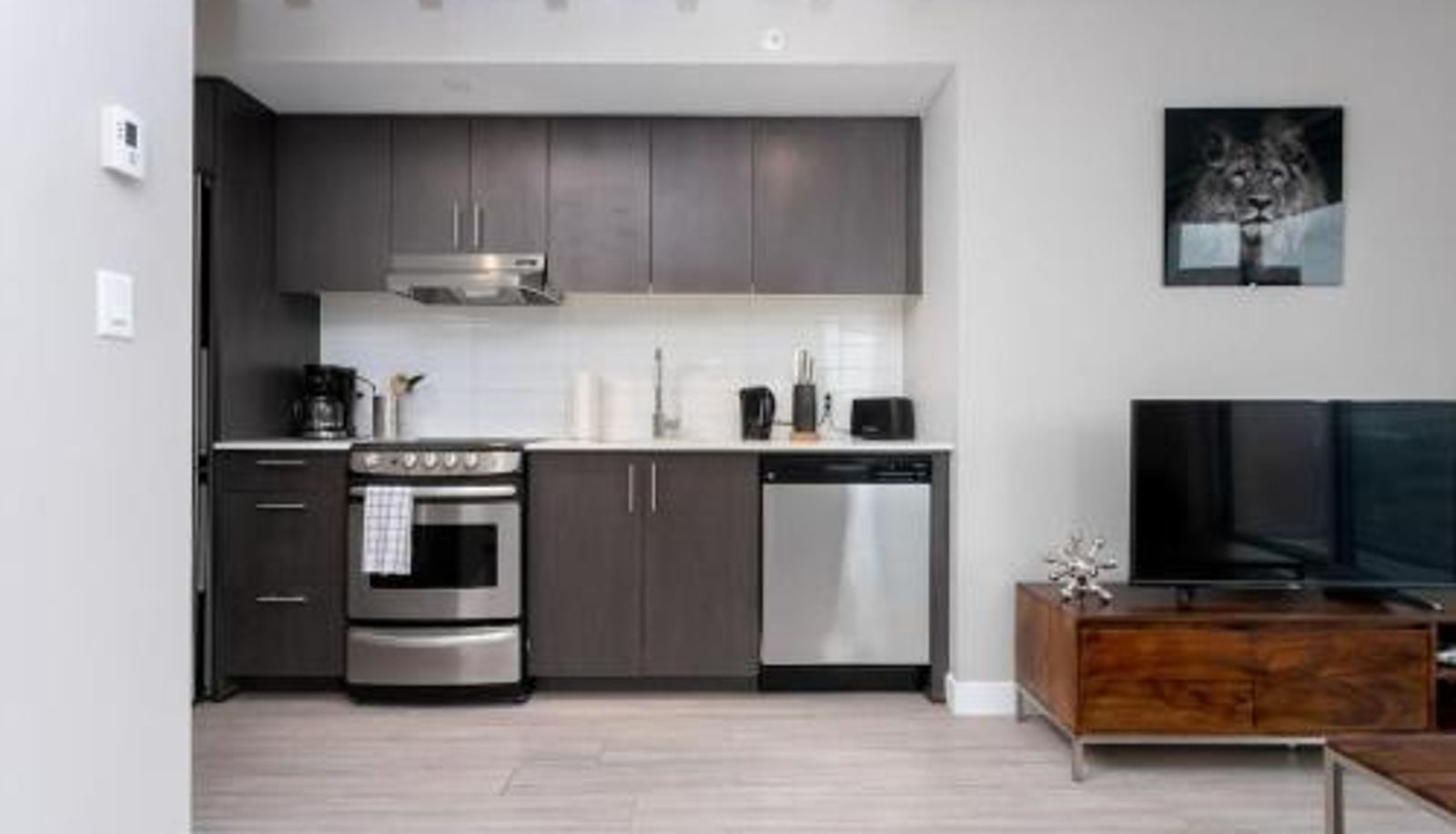 Apartment - Hendrix Luxury Apartments by Corporate Stays