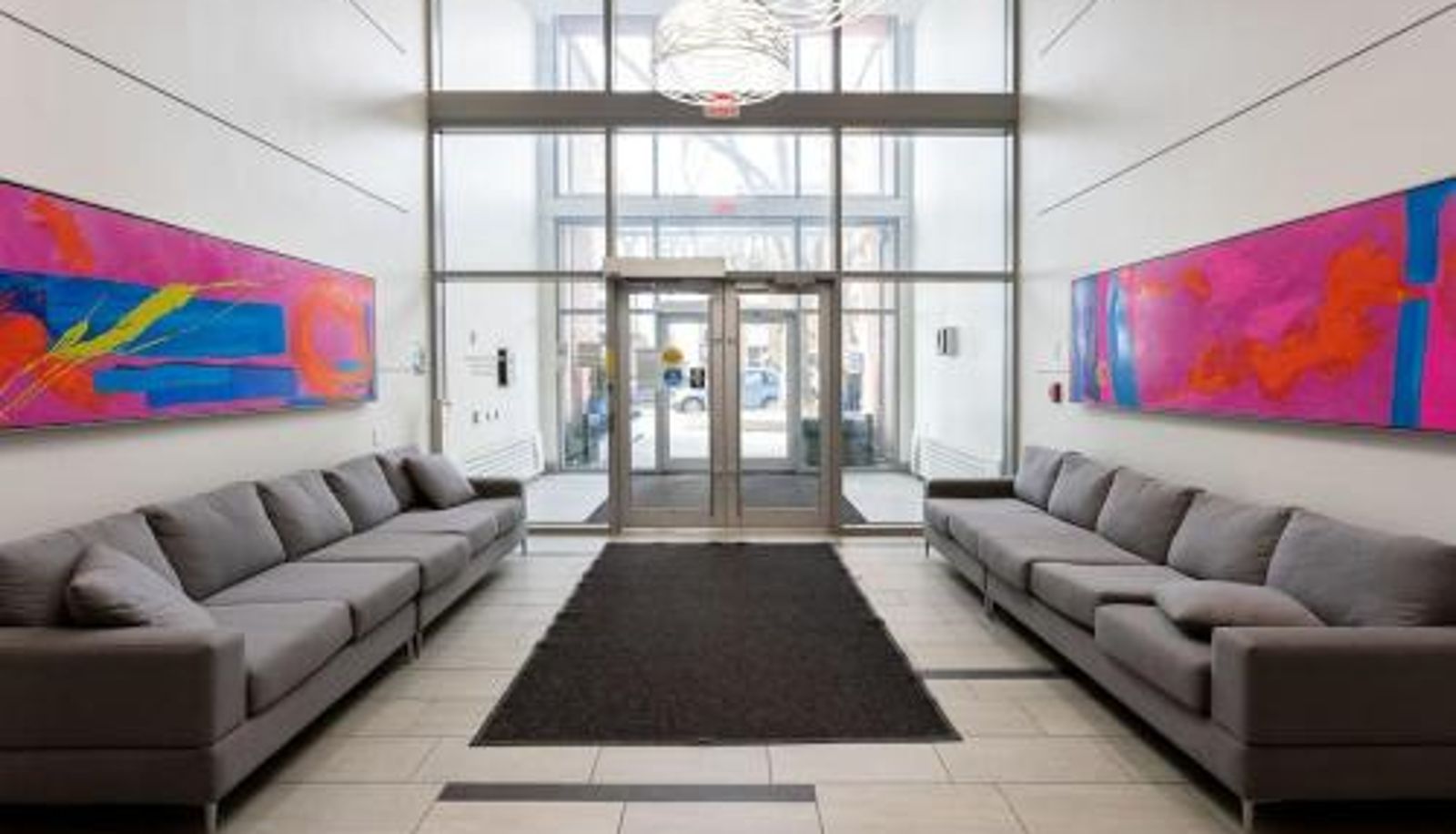 Reception - Hendrix Luxury Apartments by Corporate Stays
