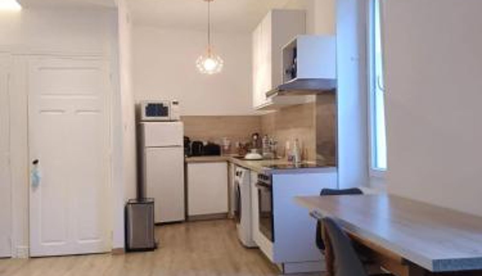Kitchen - proche du centre historique  40 m² Appartement charmant à Avignon