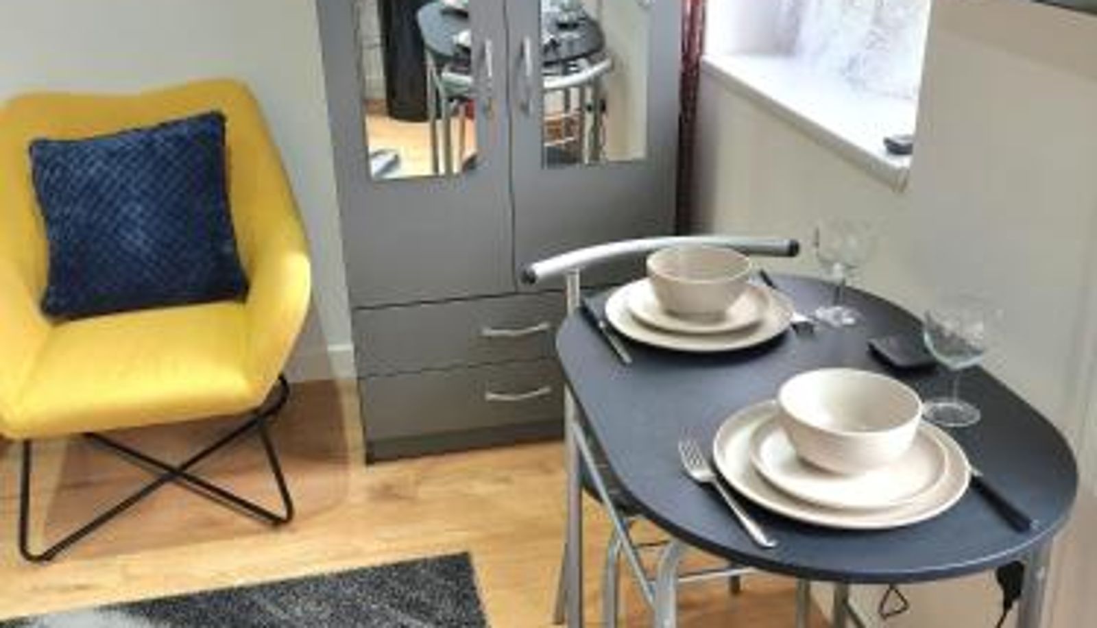 Apartment - Lovely central studio/2bed - 5min to train station