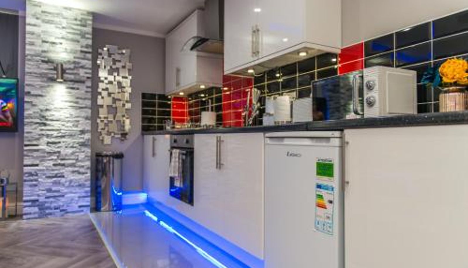 Standard room - Meridian Serviced Apartments