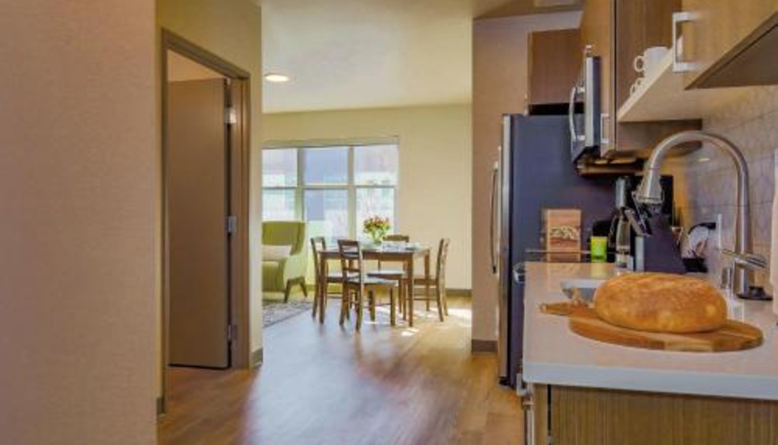 Apartment - Riverfront Park Travel Apartments