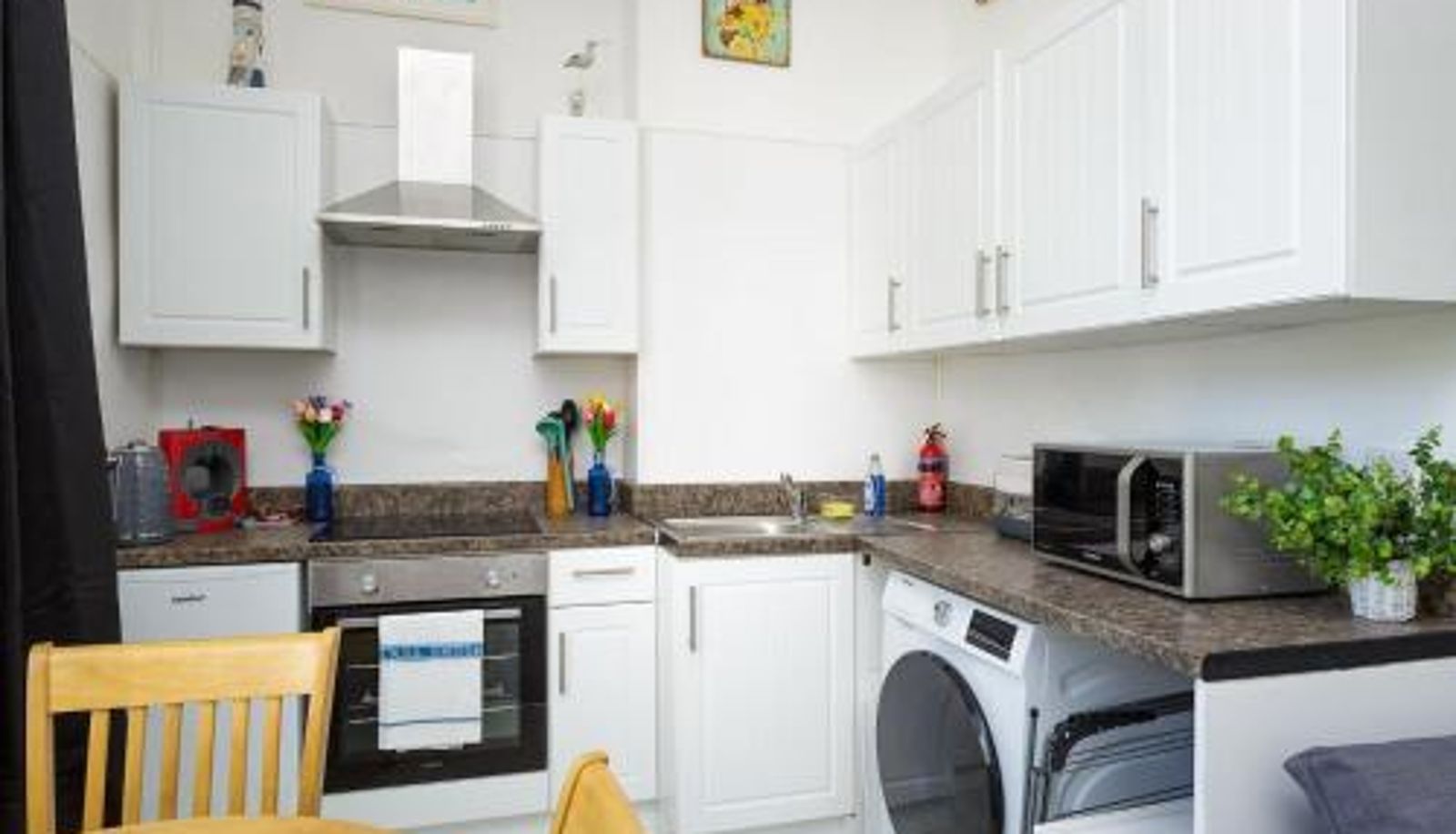 Standard room - Air Maison - Queen Street - Dockyard Dreams