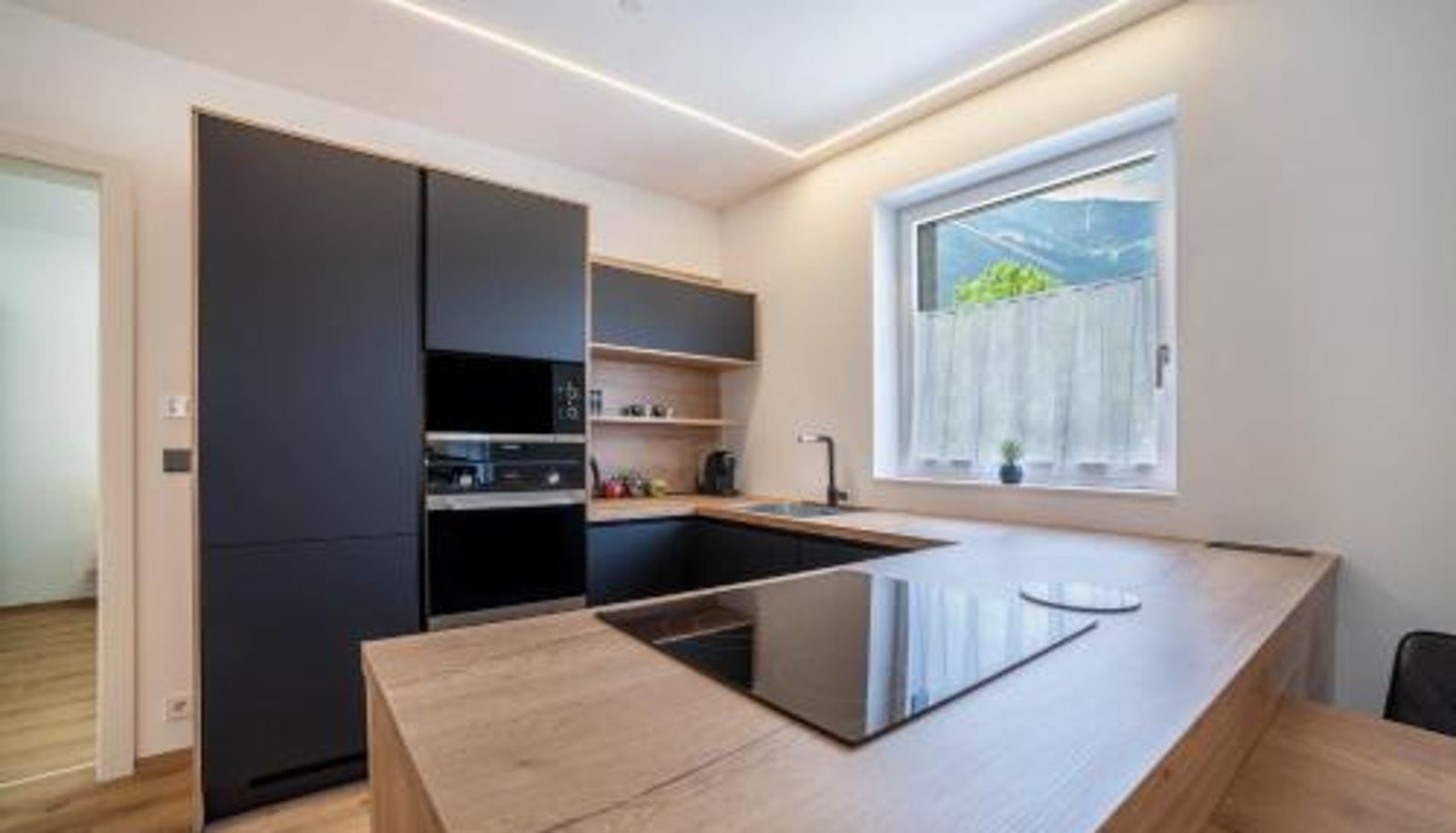 Kitchen - Jj City Apartment