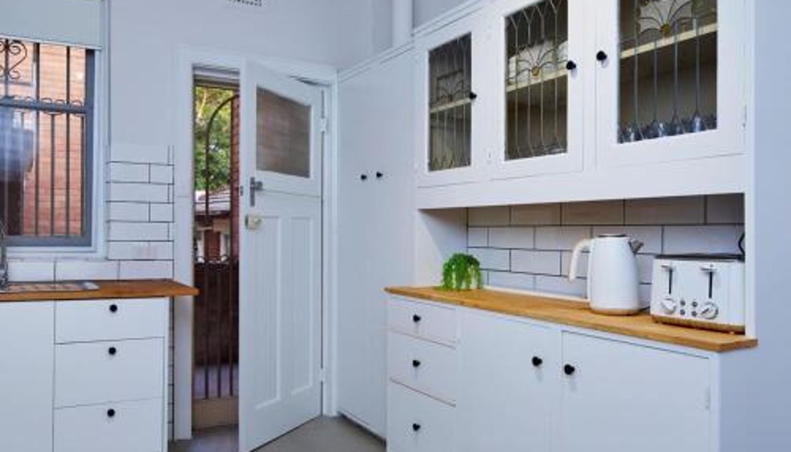 Apartamento - 1 Bedroom Art Deco Apt With Study
