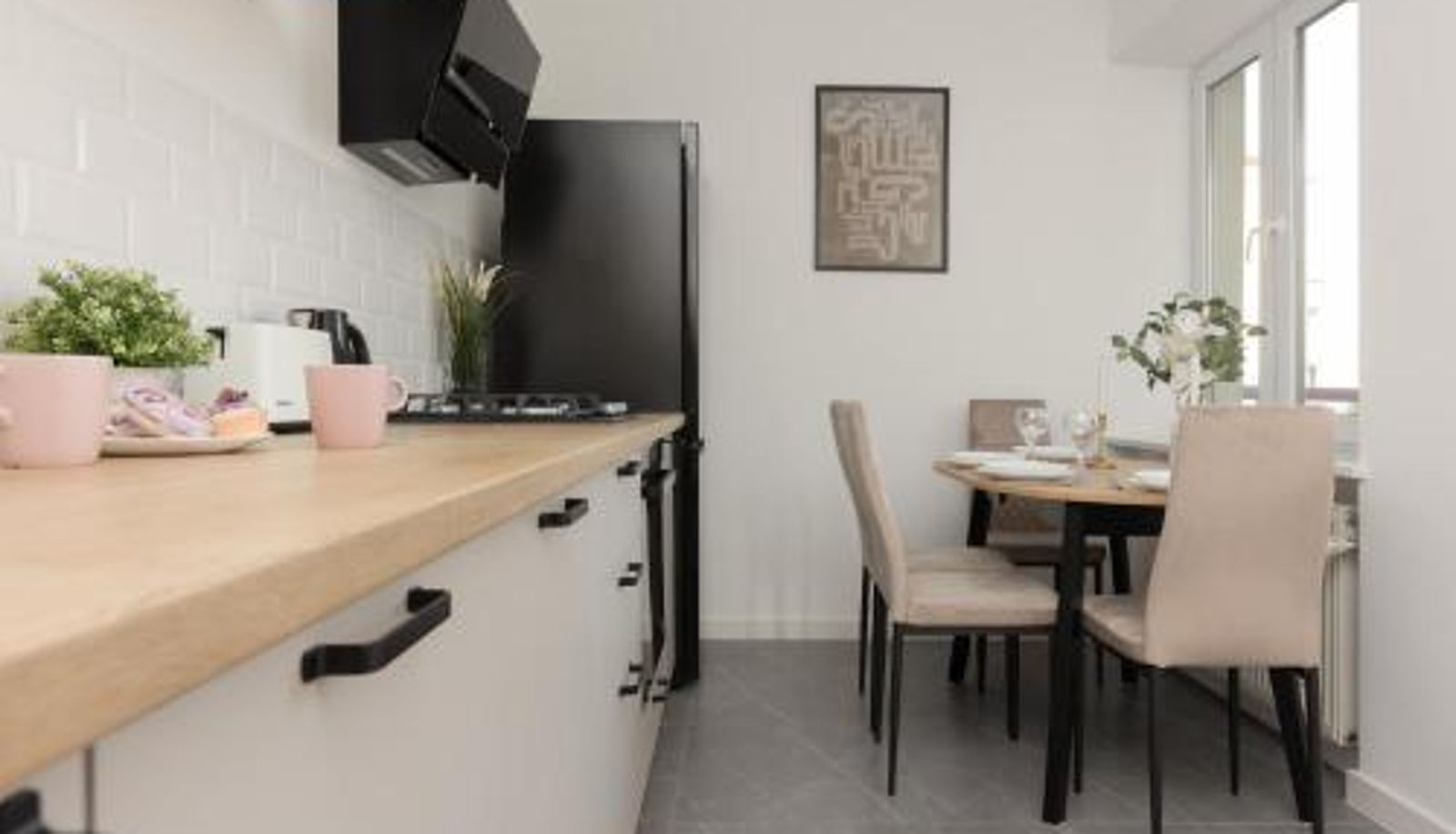 Appartement - Ursus Spacious Two-bedroom Apartment by Noclegi Renters