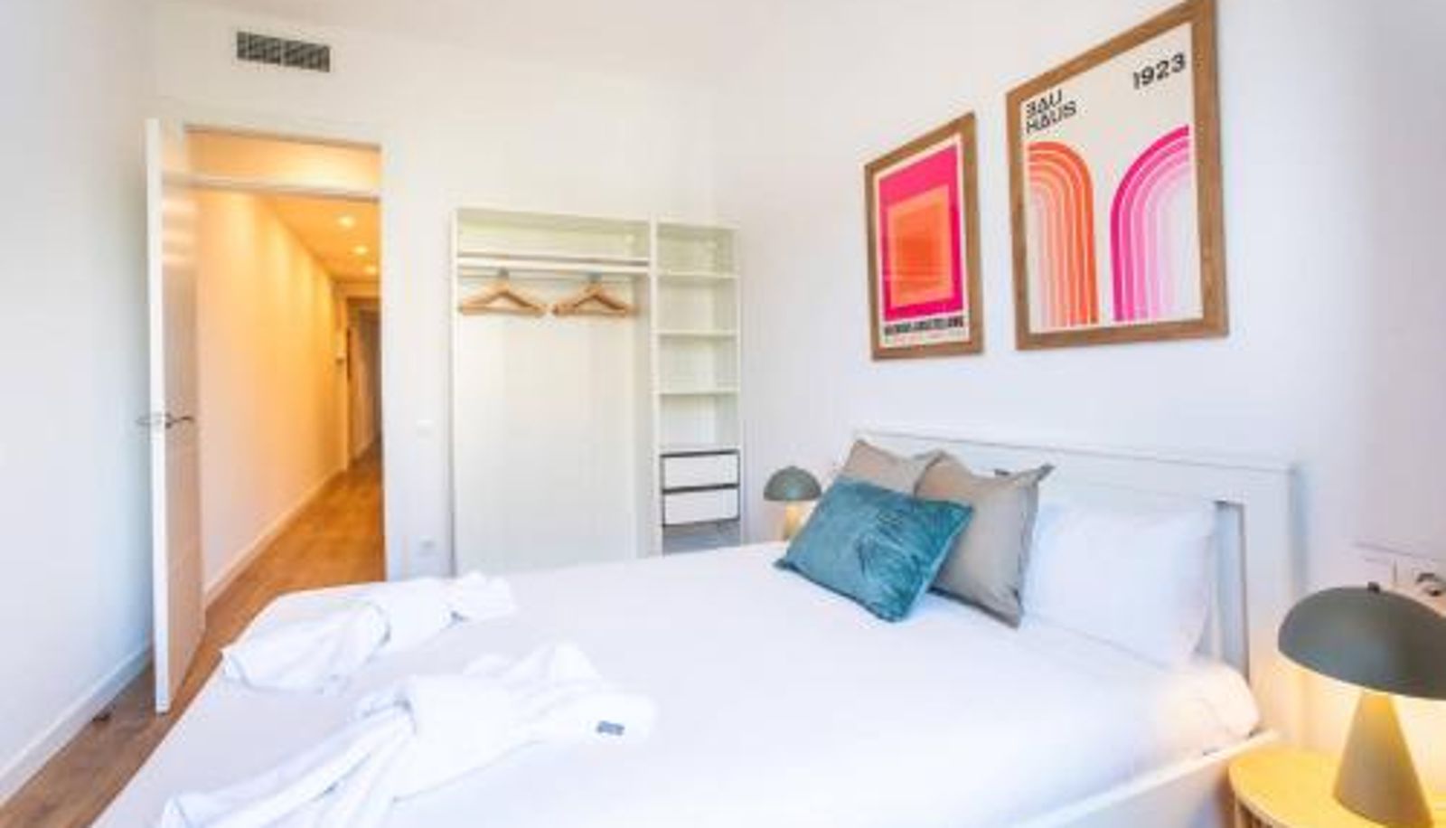 Info - 33PAR1094 - Magnific 2BR Flat in Poble Sec
