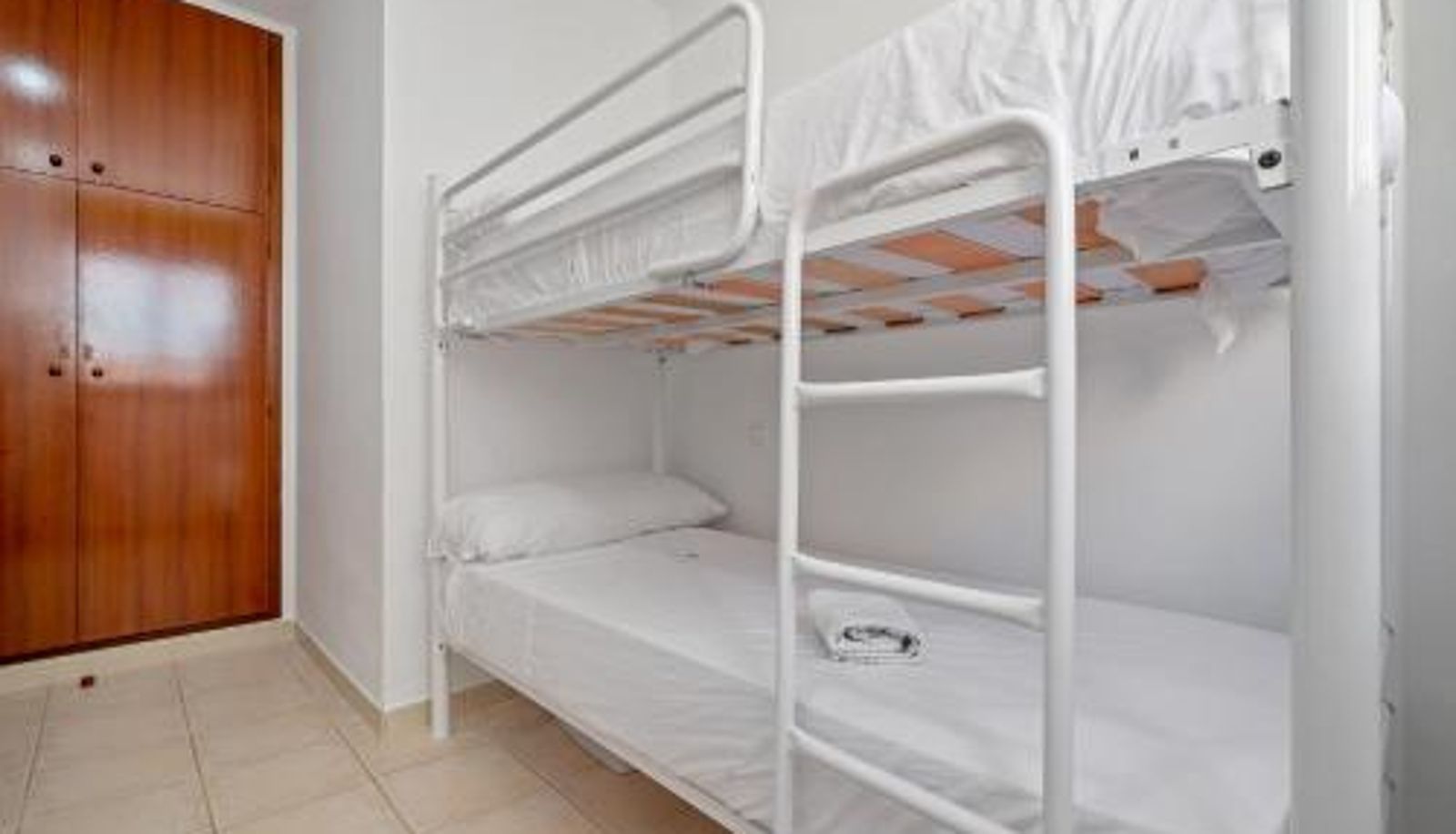 Apartament - Hauzify I Apartament Colón 1B