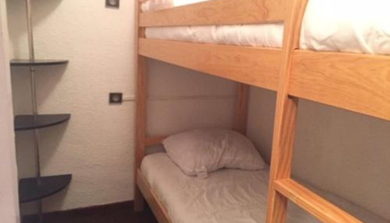 Standard room - proche commerces et ESF - FR-1-330-40  centre station  pied de piste  Sud Studio cabine 8 pers