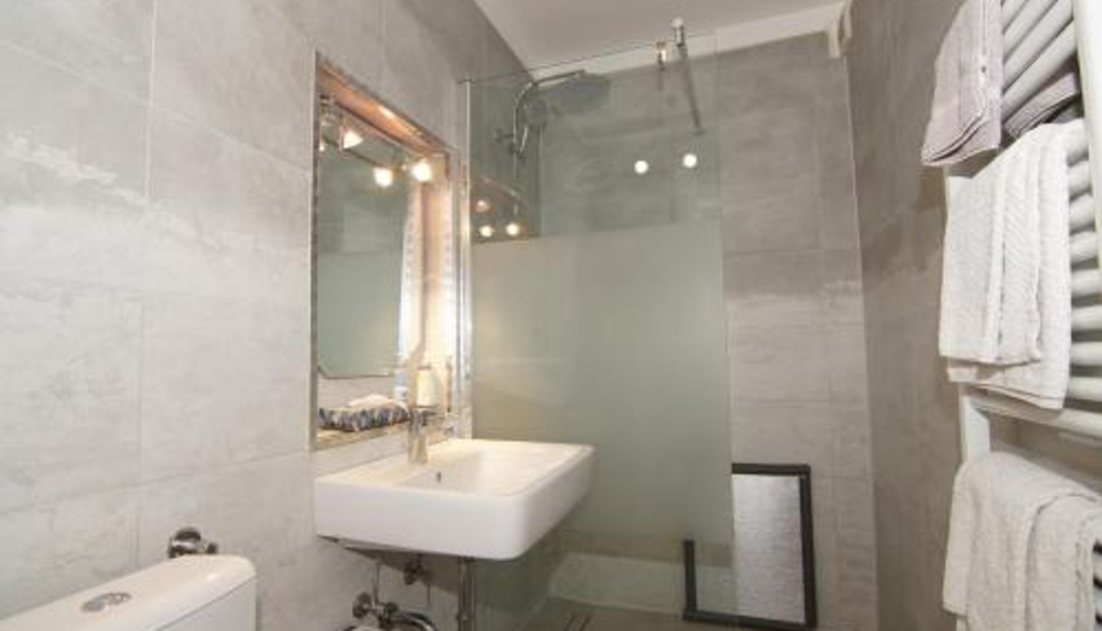 Apartment - Ferienwohnung am Paradies