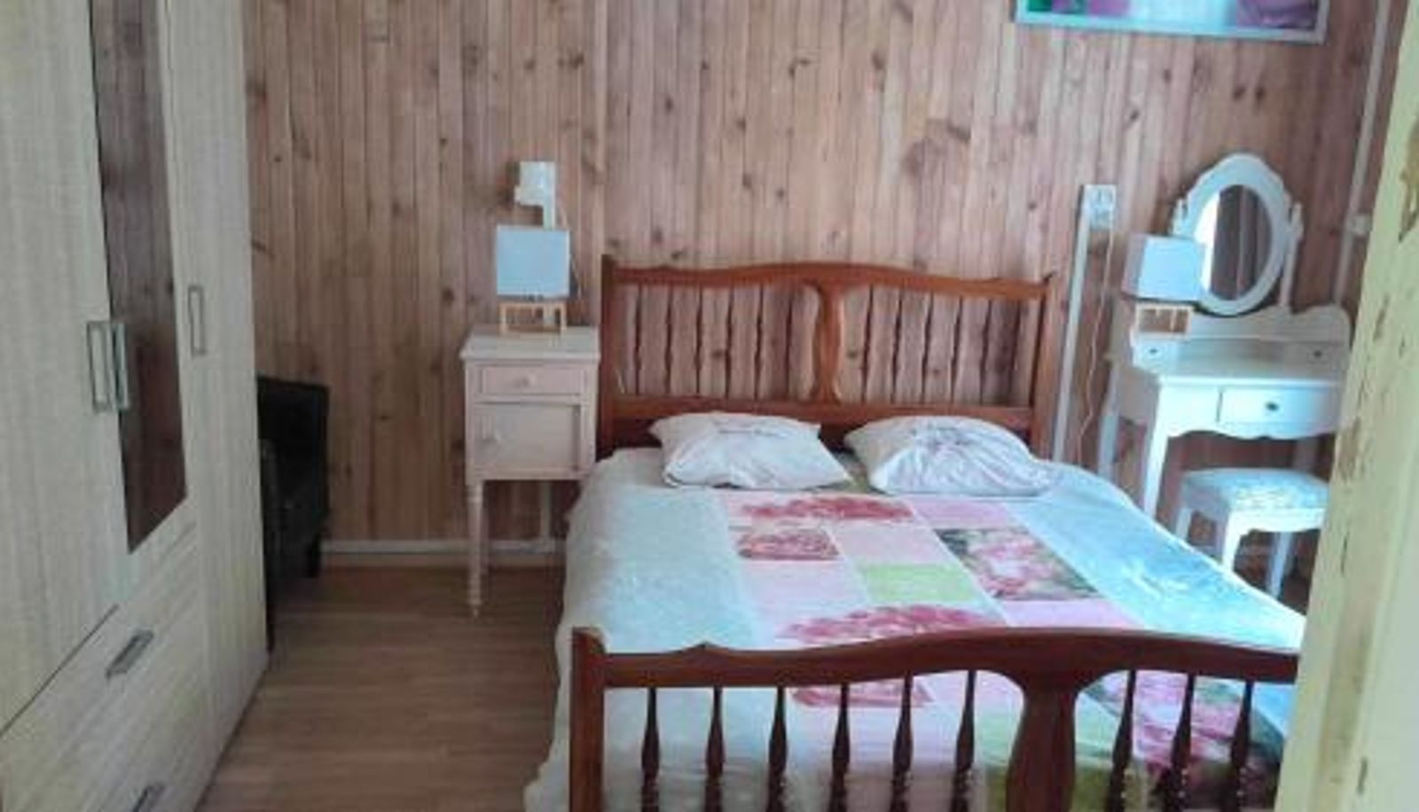 Chambre - balcon avec vue  20 m² Appartement cosy à Néris-les-Bains