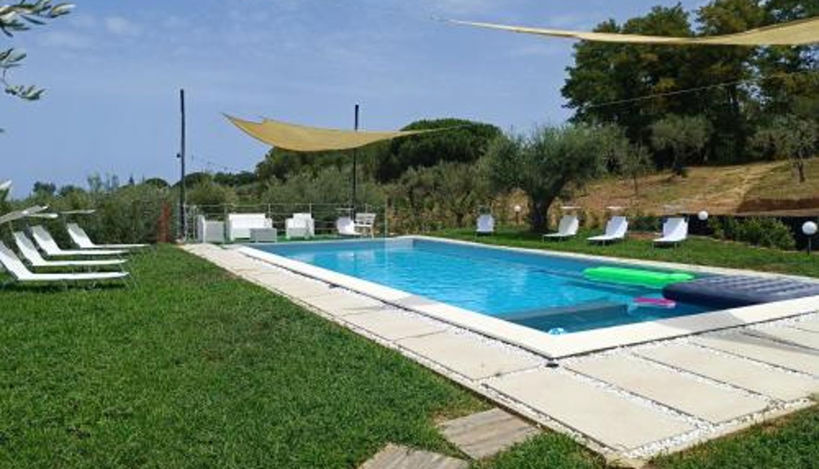 Pool - Casa Vacanze Nino Petrelli