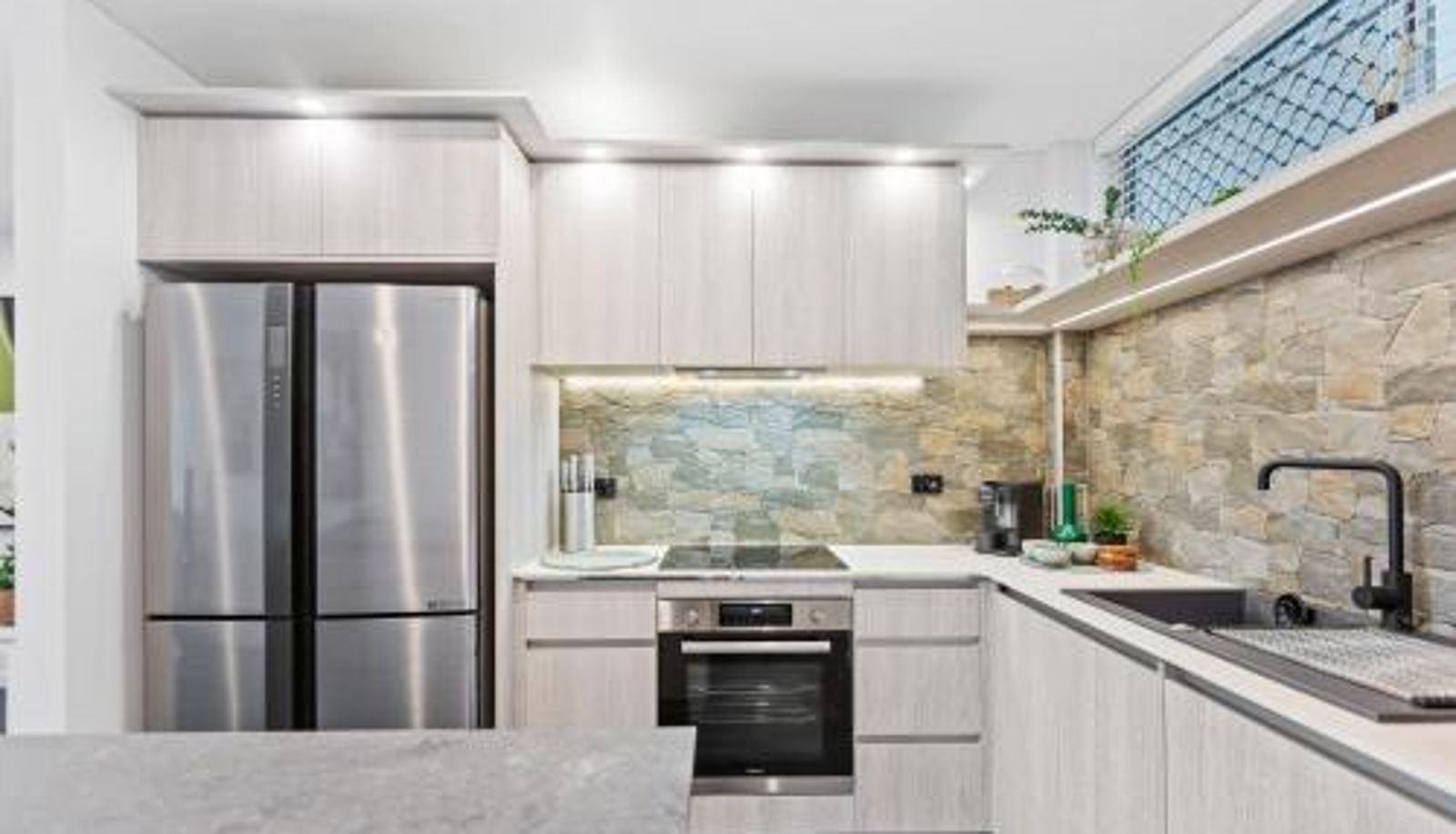 Appartamento - Modern Apartment with Esplanade Views Near the Hospital