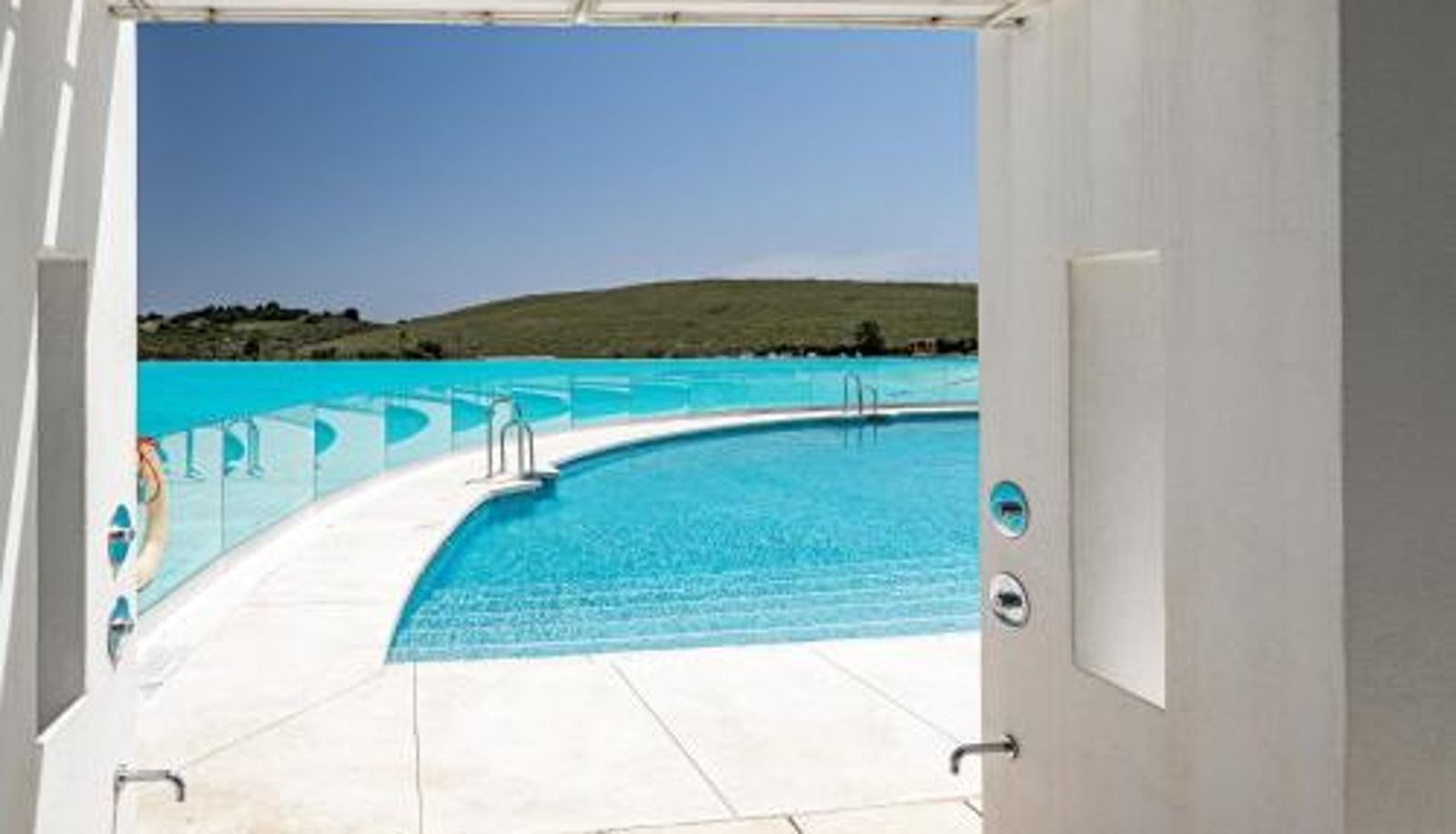 Apartment - 2214-Modern apt with private beach