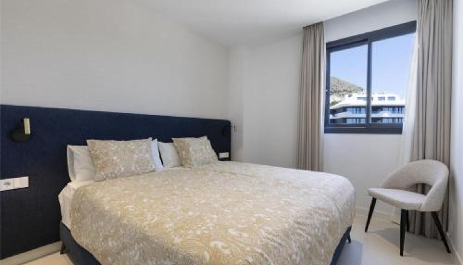 Apartment - Exclusive 3-bedroom Apartment in Higueron