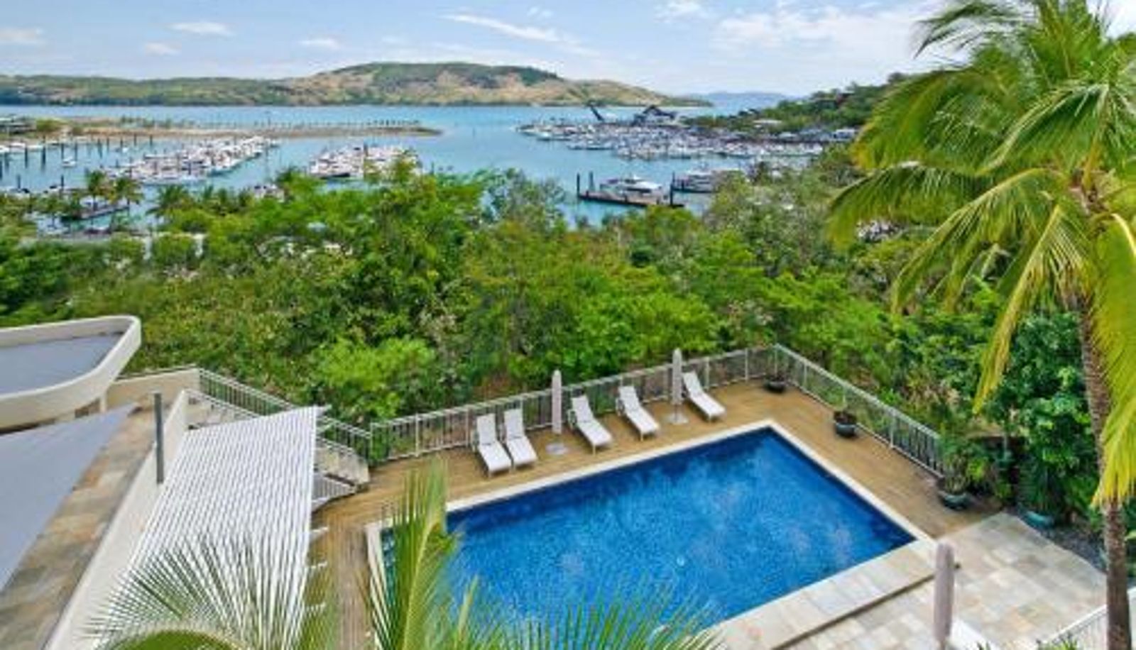 Apartment - buggy and private lift access and valet service Yacht Harbour Tower 5 - Oceanviews
