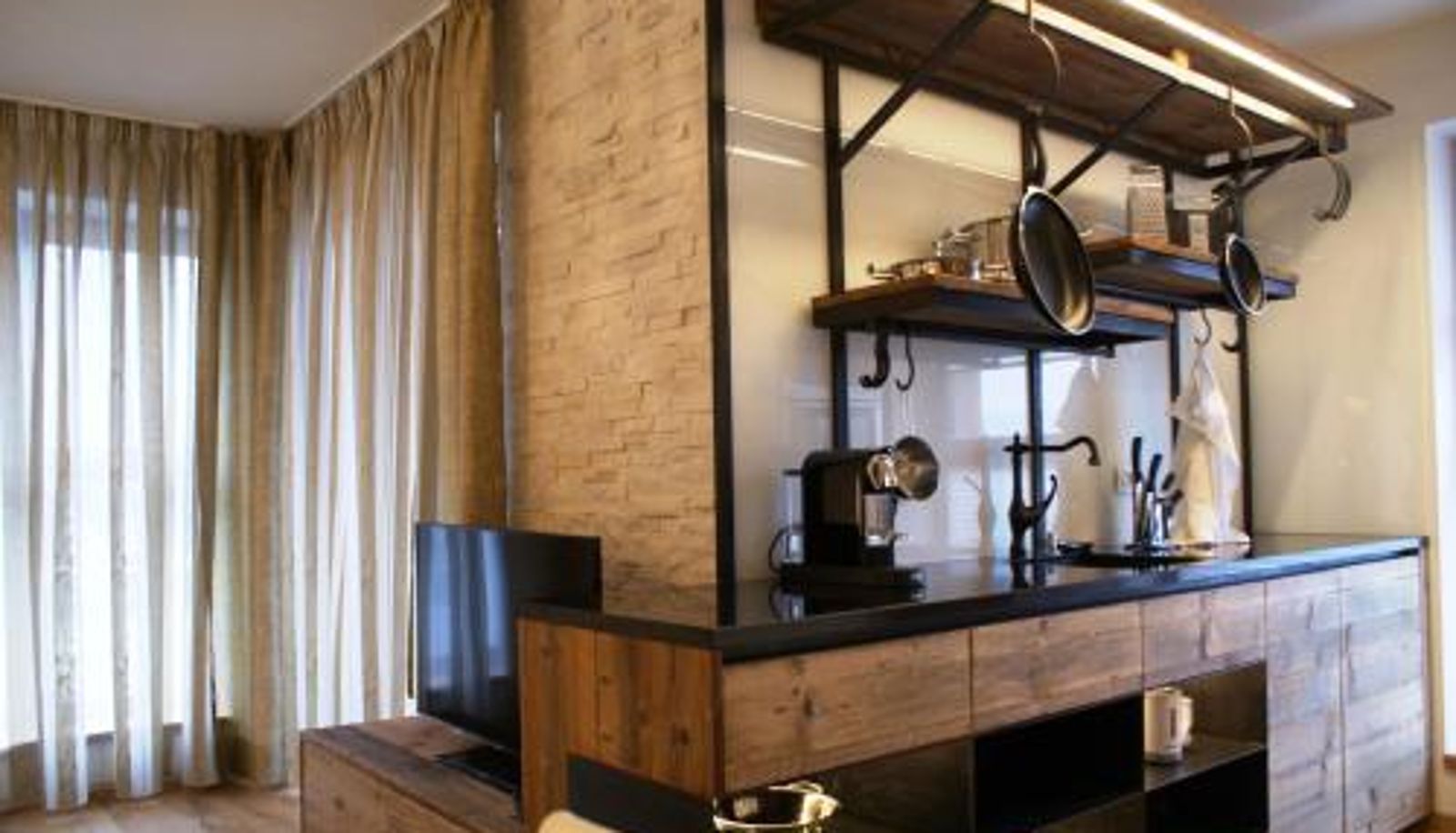 Kitchen - La vie Deluxe - Private Luxury Apartments