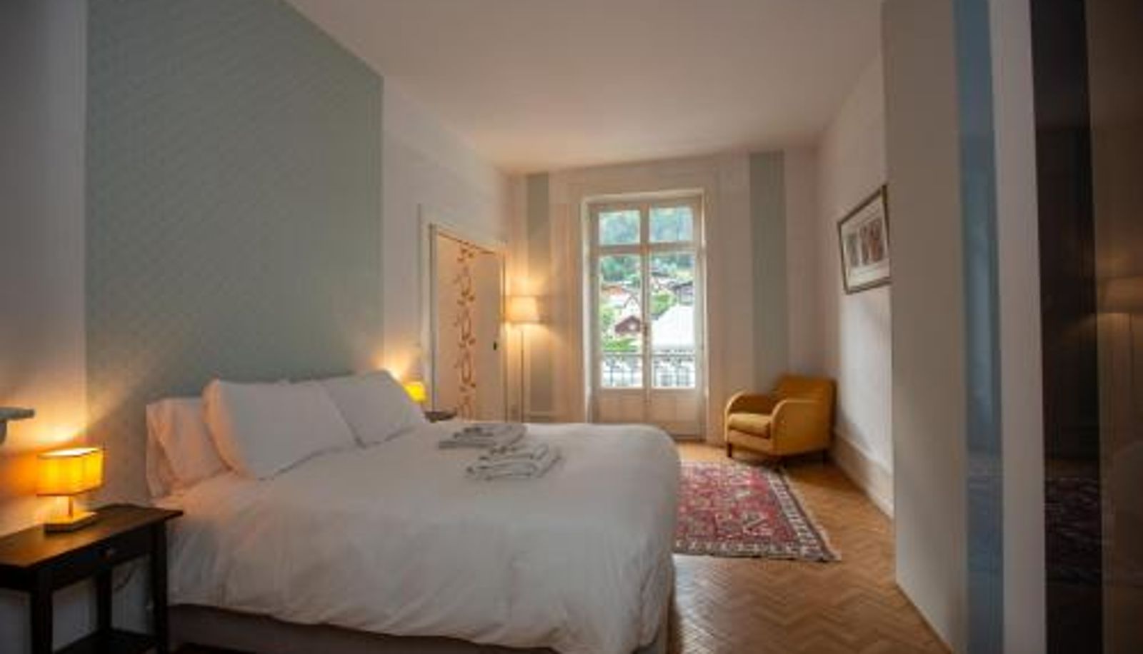 Apartament - avec parking  central  spacieux Majestic T2 calme