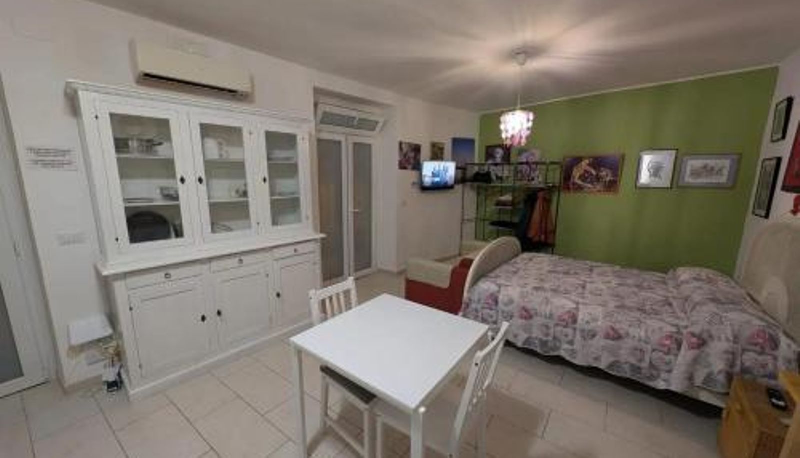 Info - air conditioning  40 m²  historic centre Modern Studio in Bari