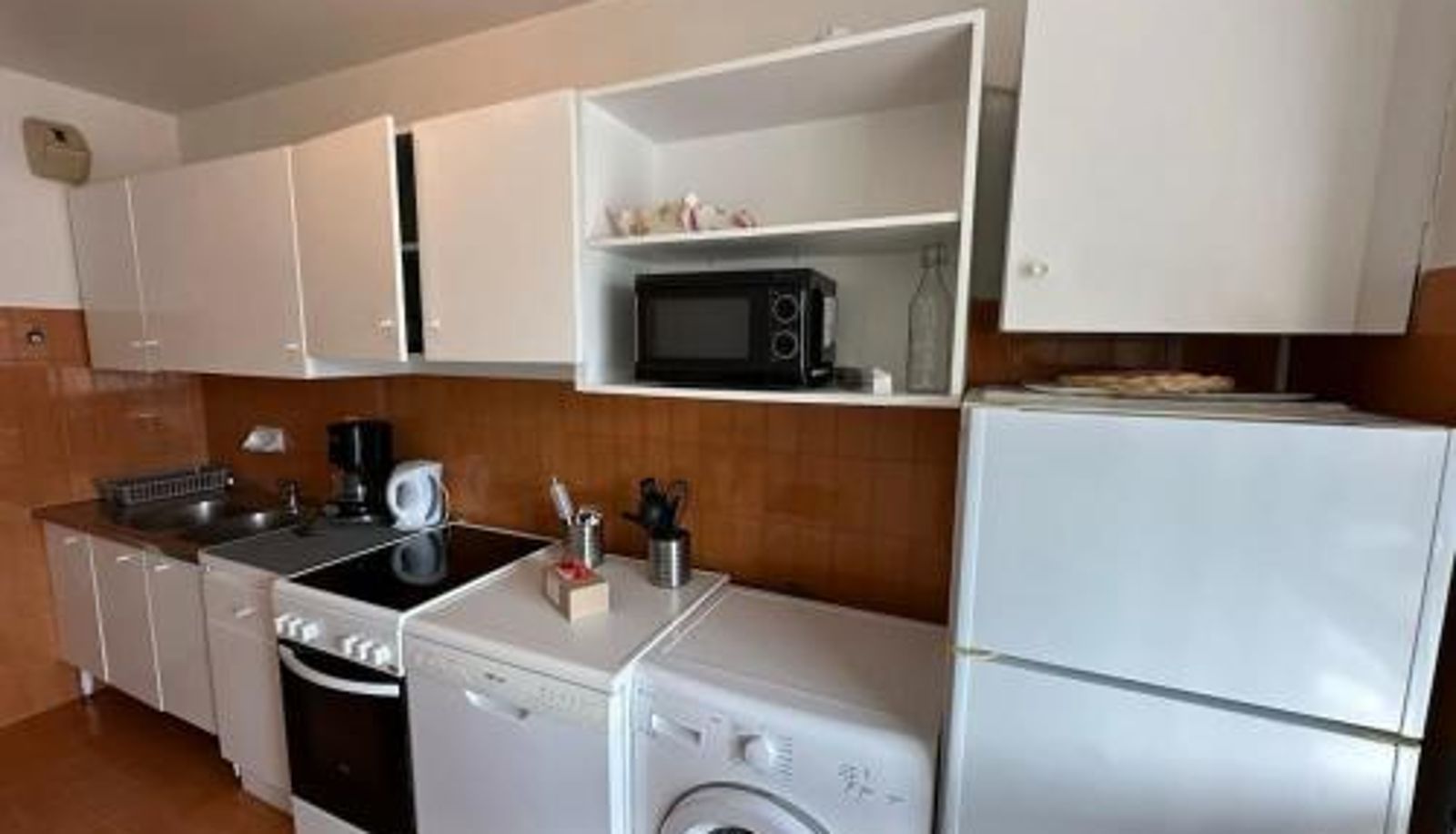 Apartamento - C062 Appart fonctionne Proche du centre Cannes