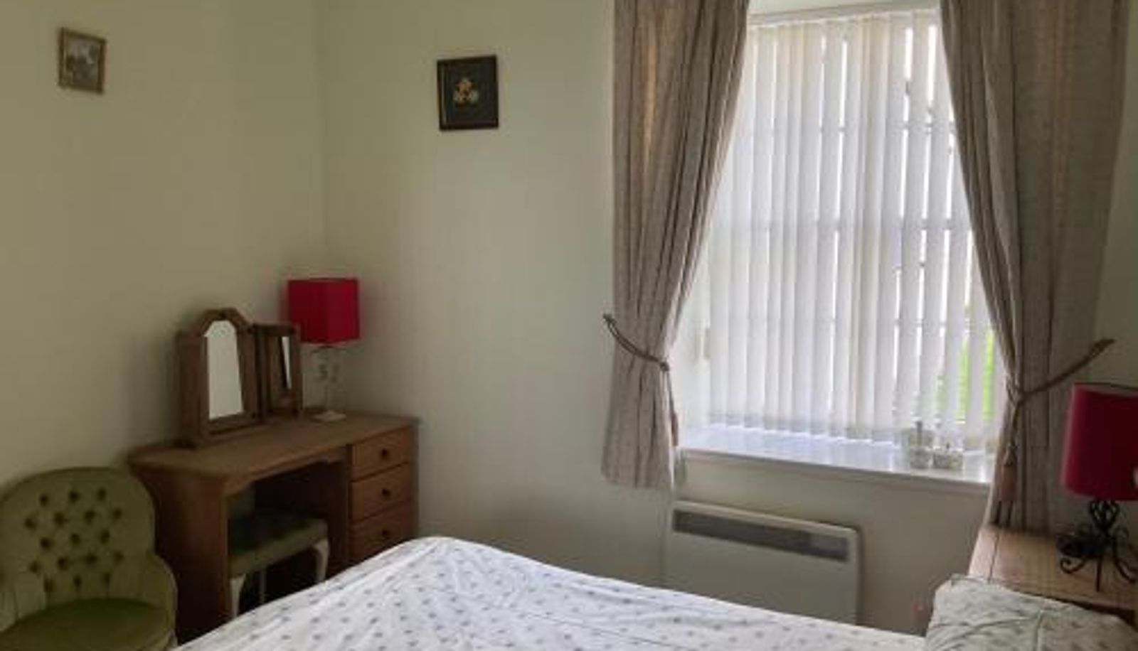 Apartament - Courtyard Cottage Free Parking