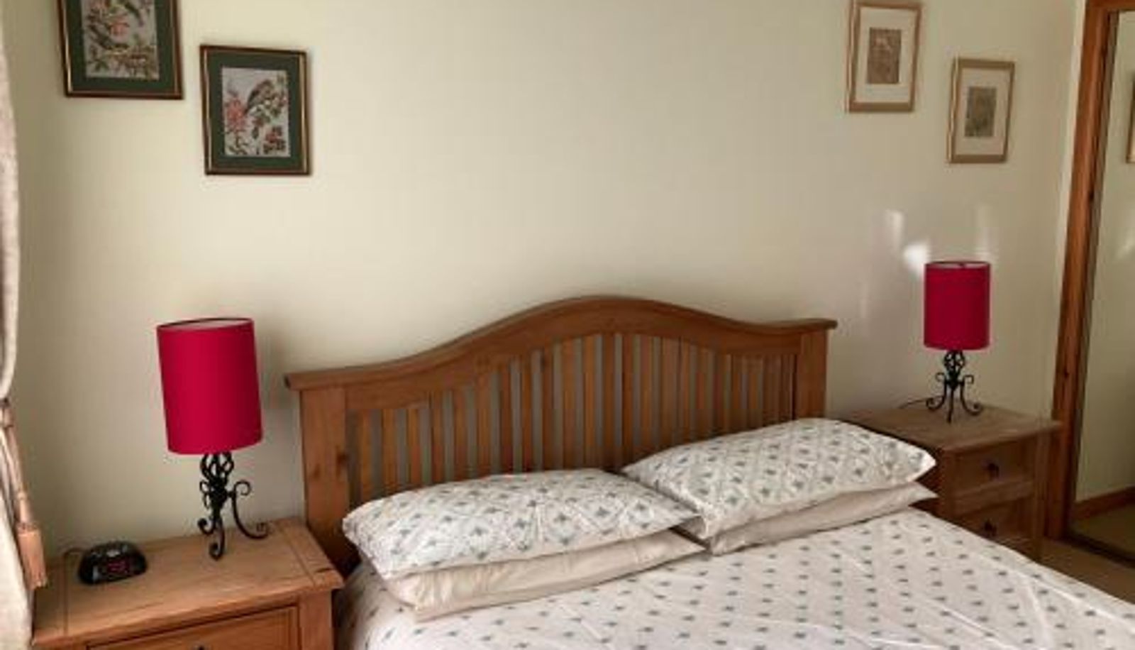 Apartament - Courtyard Cottage Free Parking