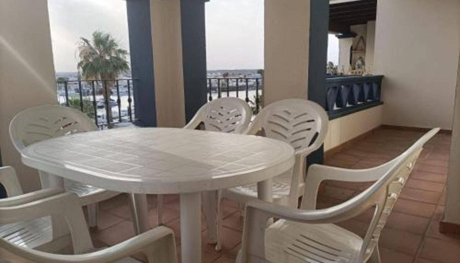 Chambre Standard - 3ª Planta vistas frontales al Puerto Deportivo Punta del Moral