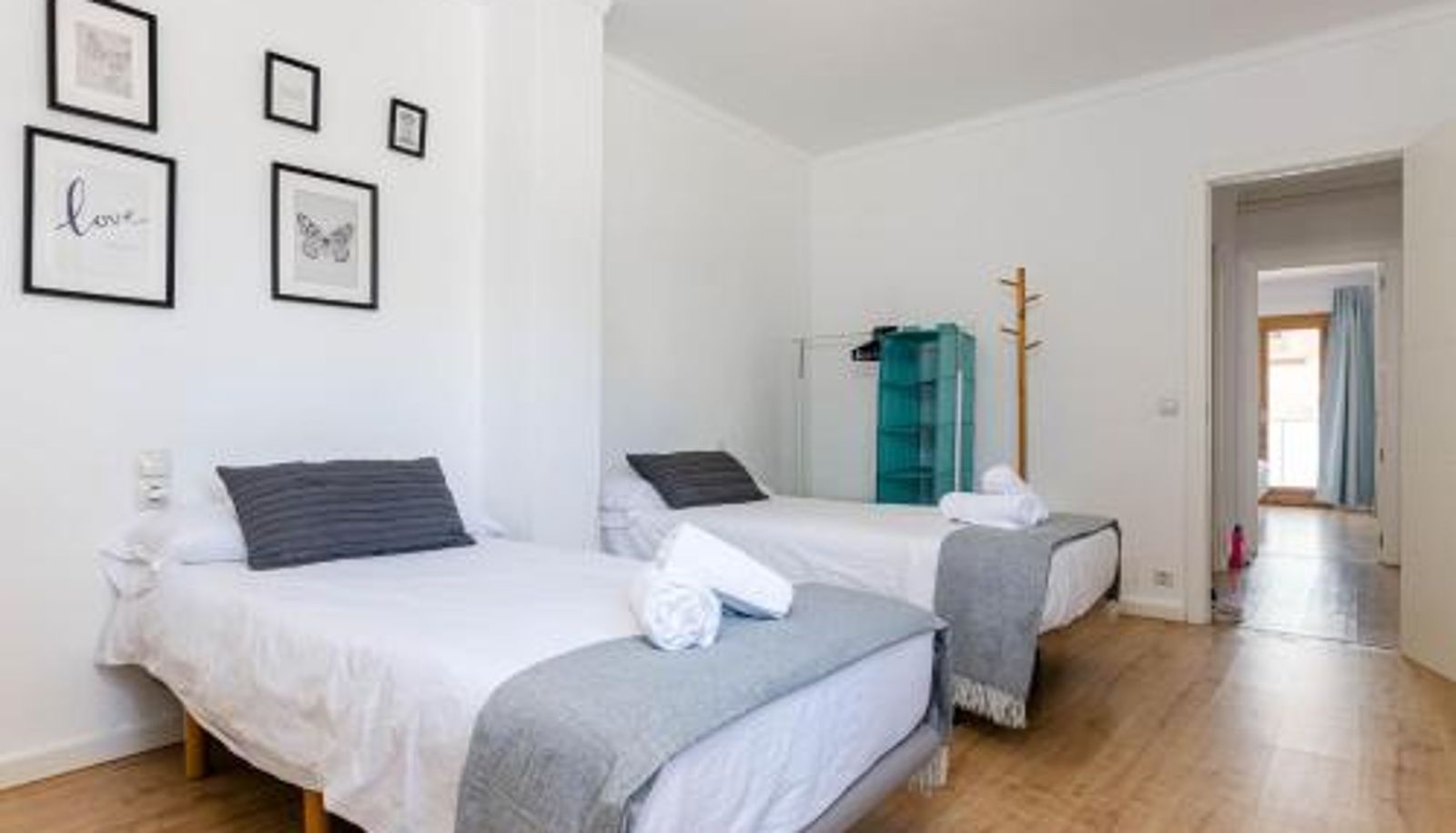 Room - Port Apartments
