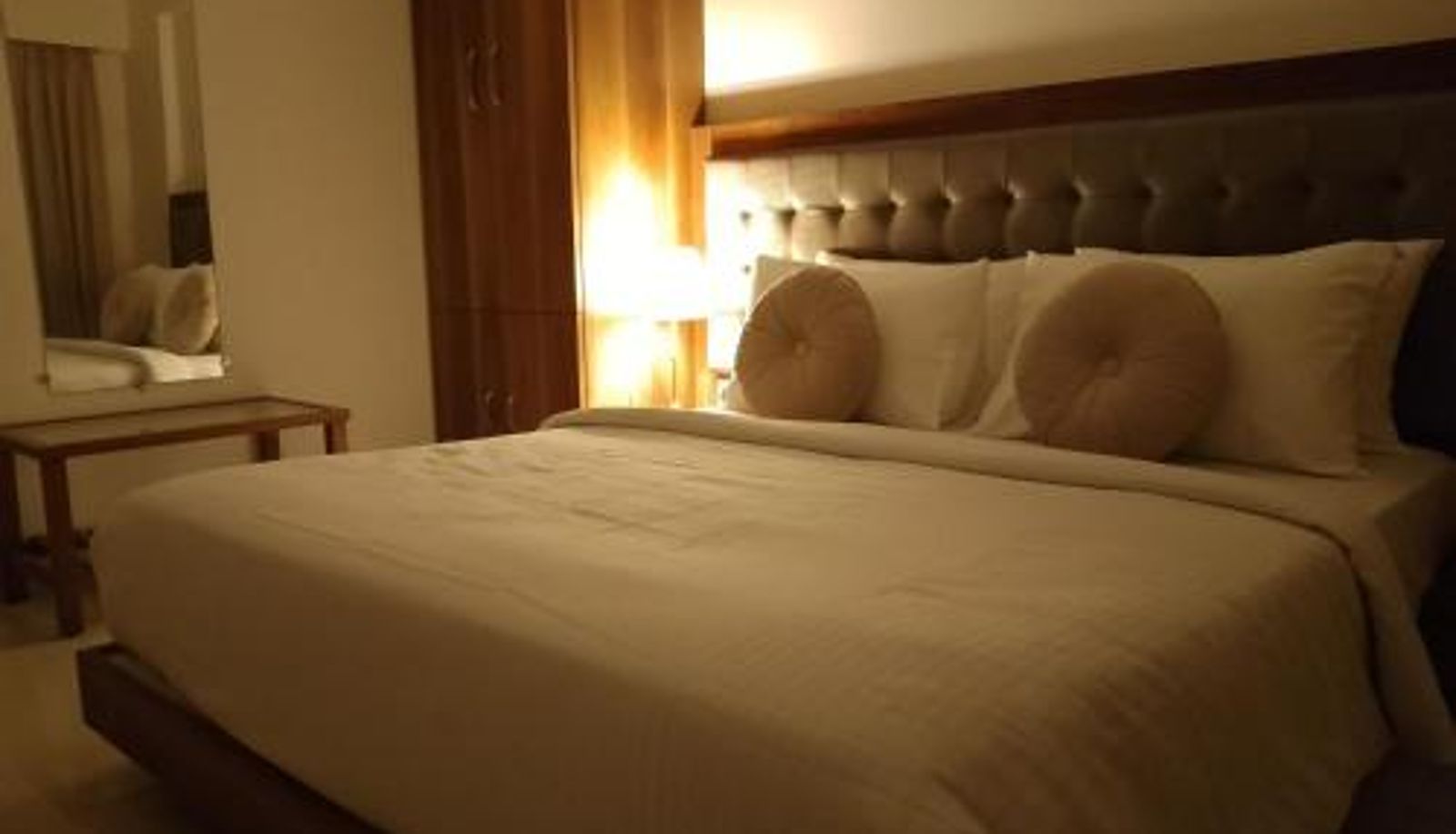 Camera standard - Entire 3 bhk by The Good Traveller