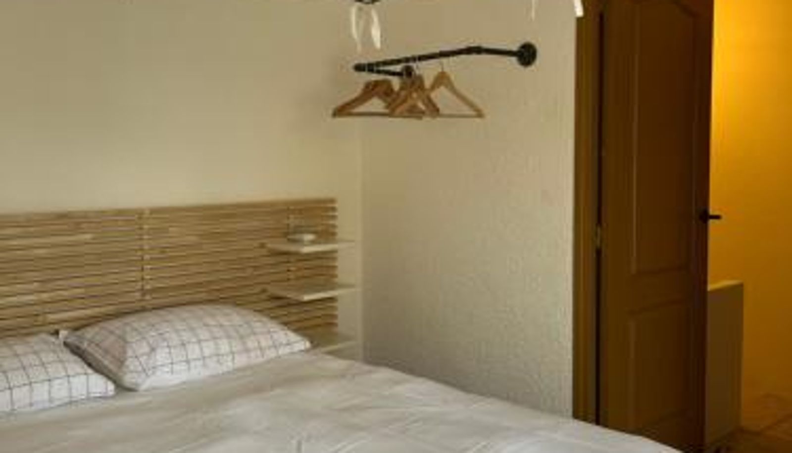 Appartement - Maison Emile - Coeur du village - 8 personnes - Clim - Superbe literie