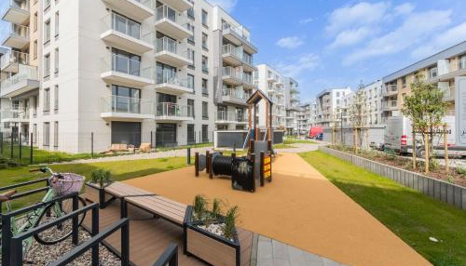Apartment - Golden Azzure by Grand Apartments