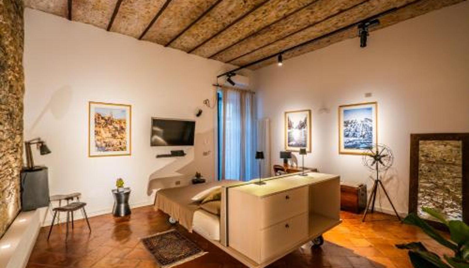 Info - Vinto House Salerno Old Town