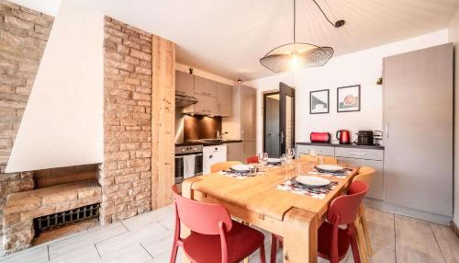 Apartment - CHEVRULS A5: Appartement central avec deux chambres