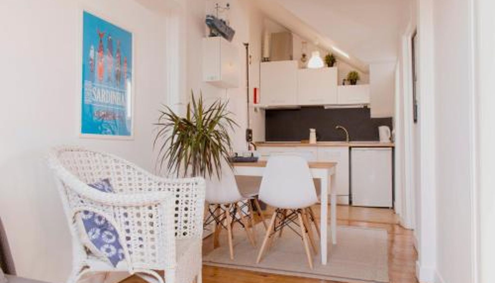 Apartment - Like Home by Madrabica
