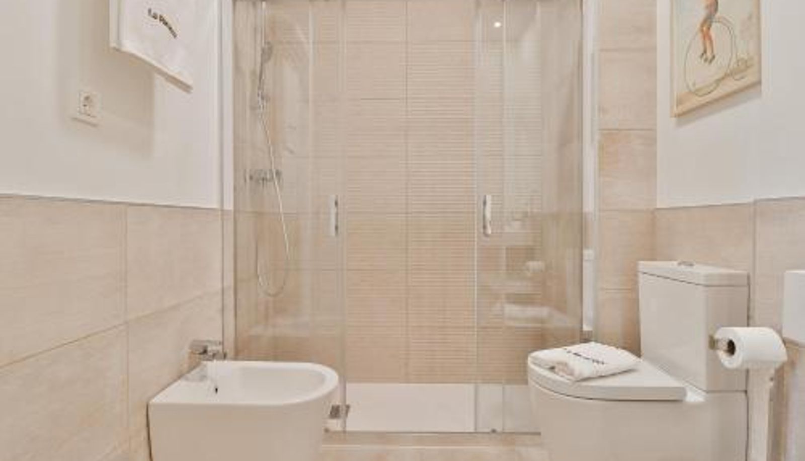 Apartment - C74 - Marvelous 3 Bedroom Apartment In Historical