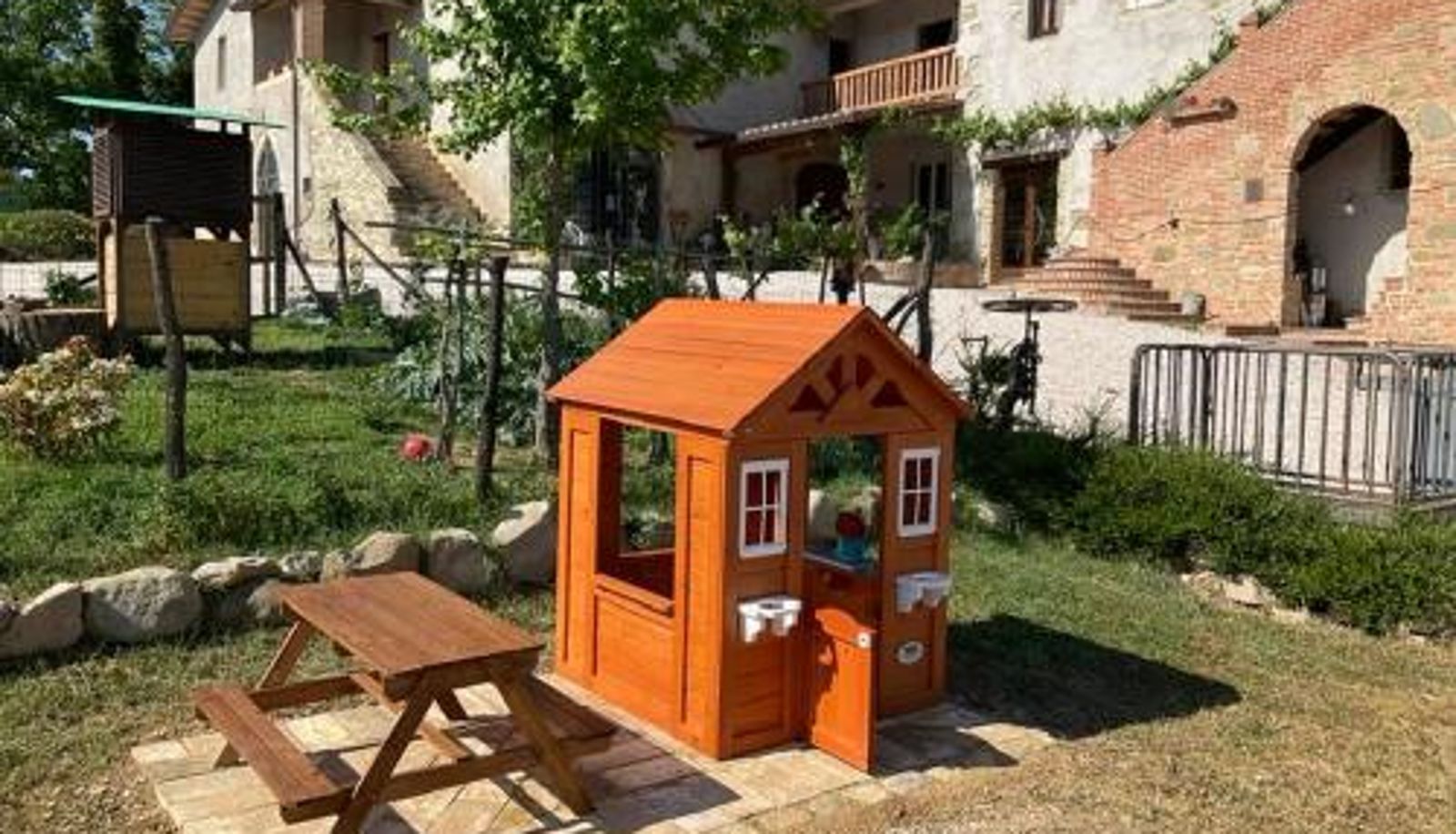 Info - Fattoria di Pieve Pagliaccia - Cantina Brugnoni