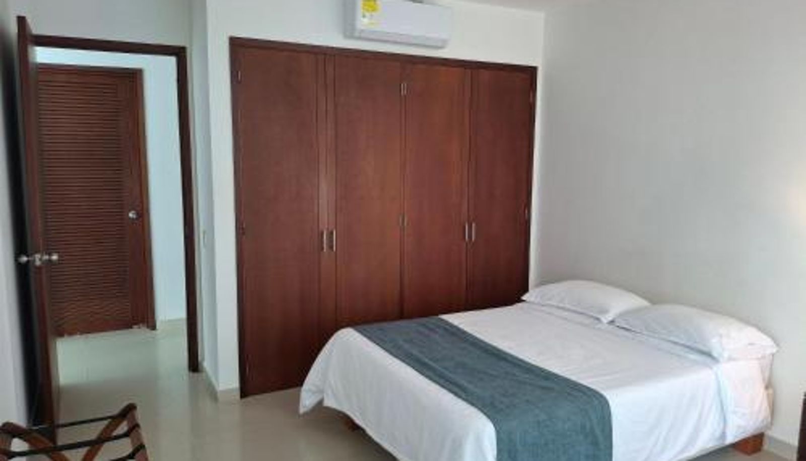 Apartment - Cartagena Beach Condo - 1400 sq. Ft. (130 m2)