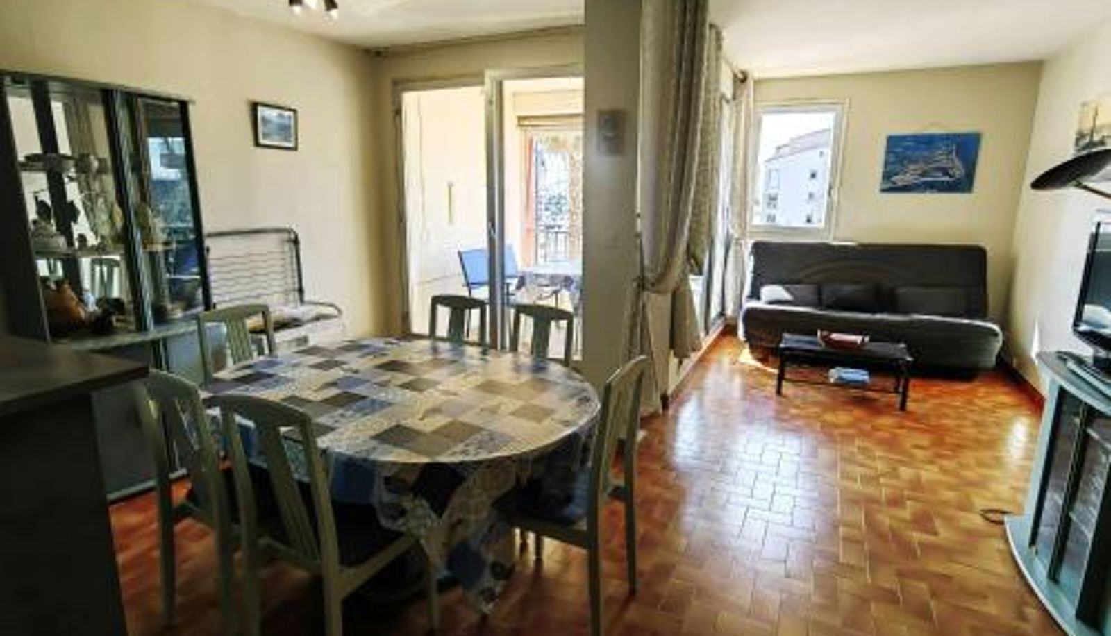 Info - Cap d'Agde - FR-1-607-10  Résidence avec Piscine Spacieux T3 au Centre Port