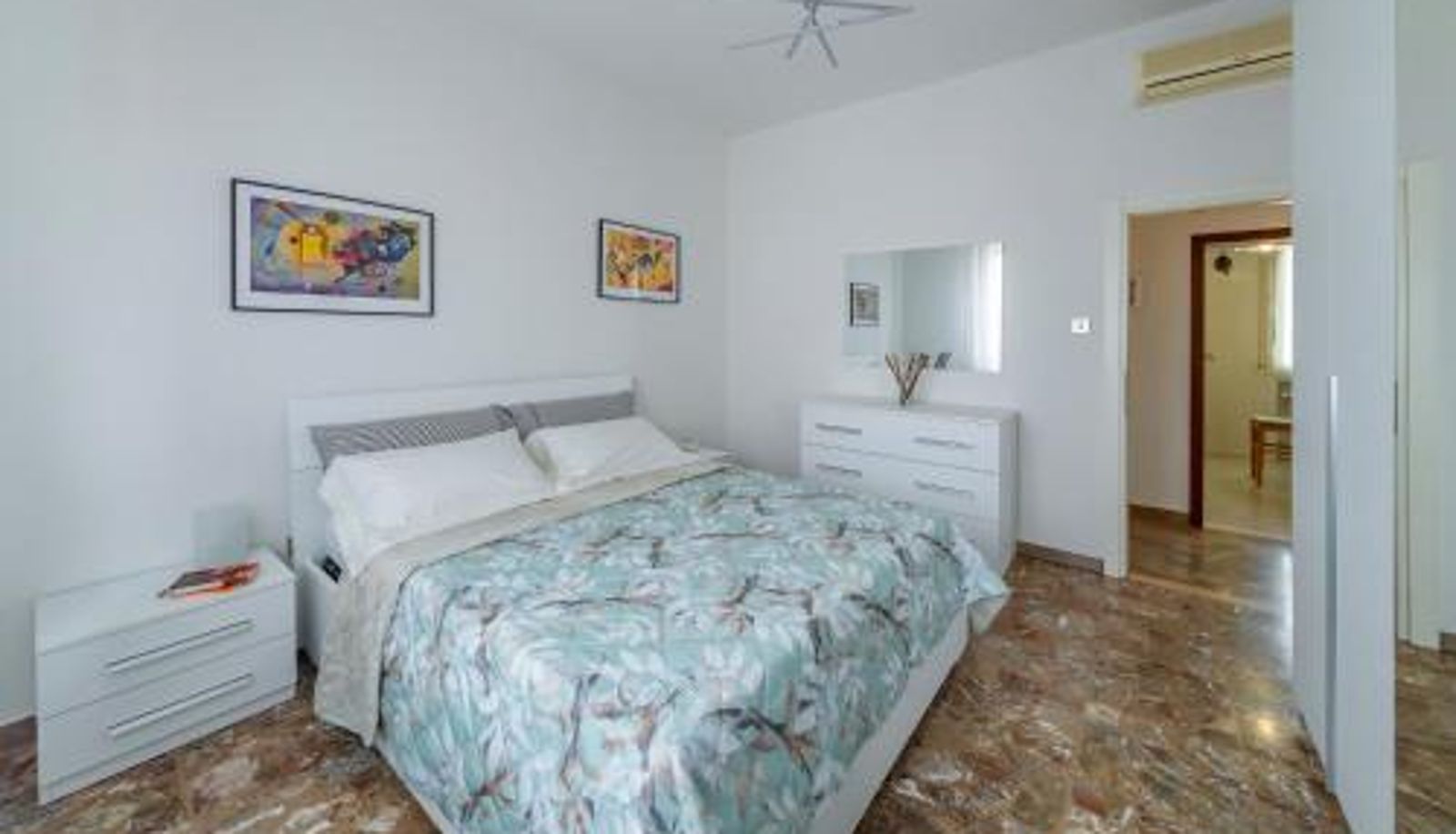 Apartment - GuestHost - Ospedale Sant'Orsola Pizzardi White Apartment