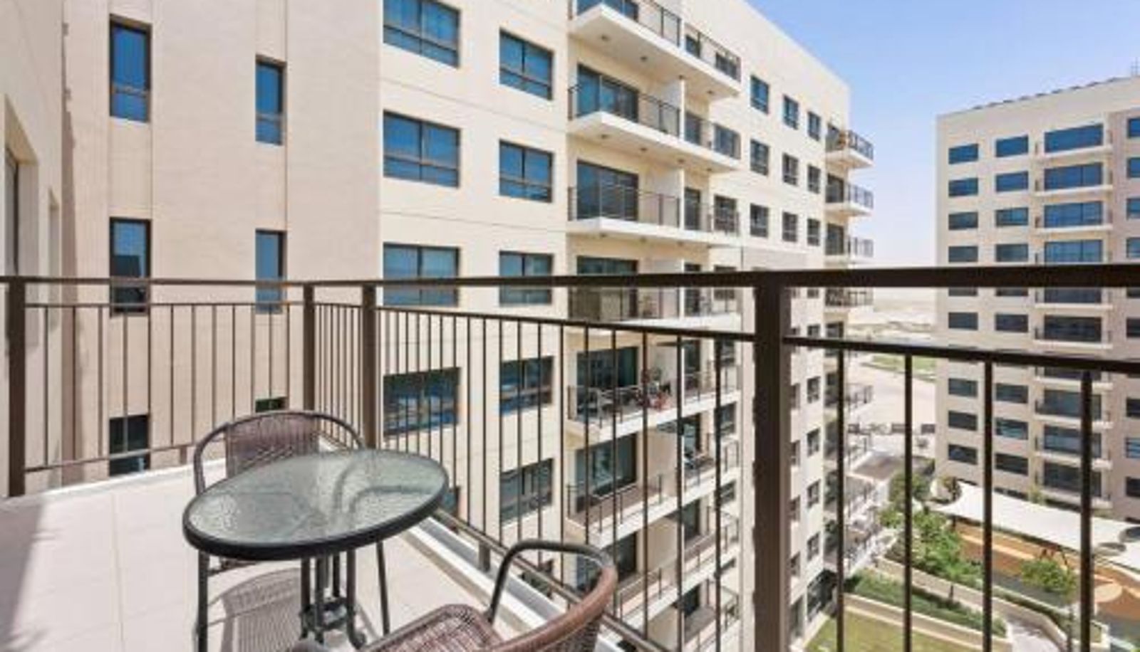 Standardzimmer - StoneTree - Spacious 2BR Apartment in Golf Views Block A