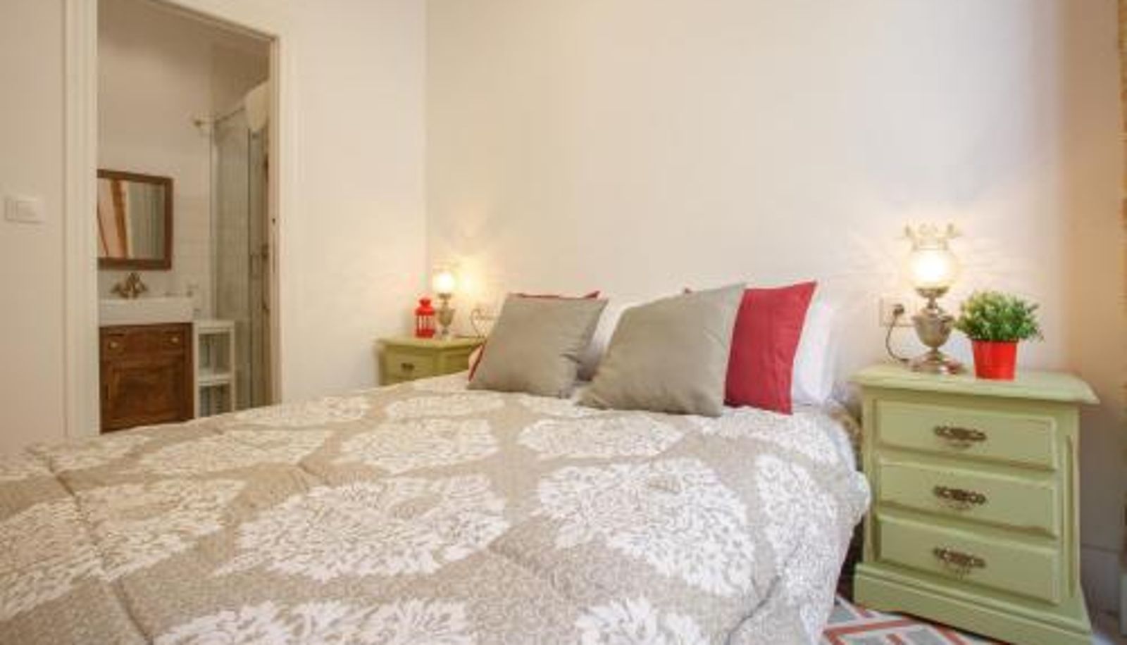 Apartment - Casa Del COLECCIONISTA by Cadiz4Rentals