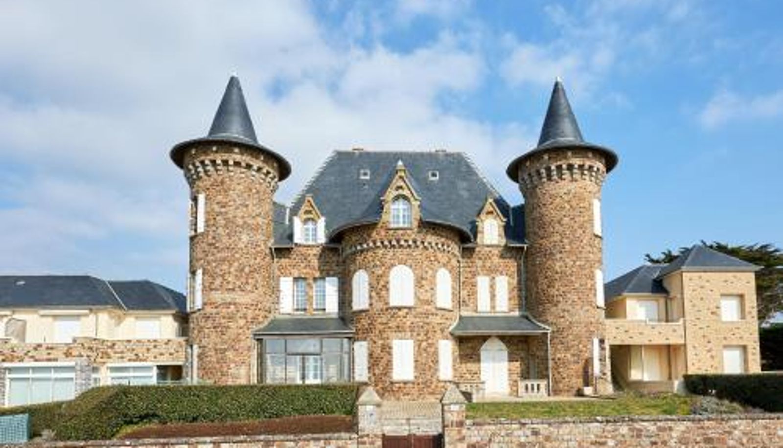 Buitenruimte van het hotel - Château de Chimay - Appt en front de mer