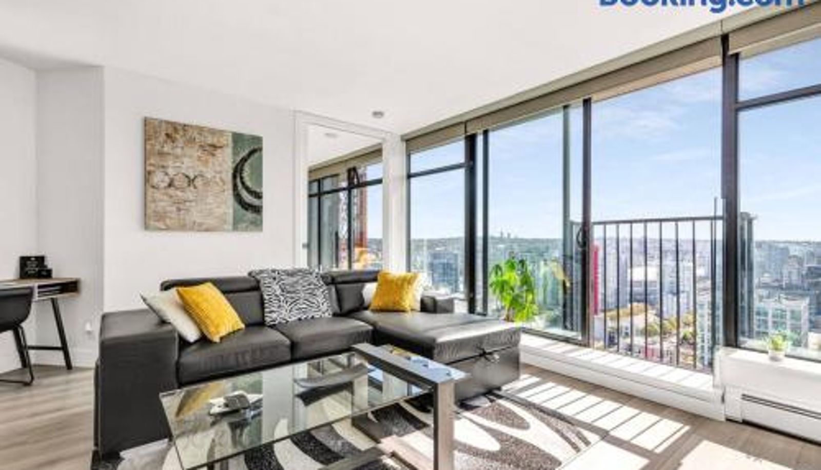 Standardzimmer - Central Luxury Apartment with Best City Views!