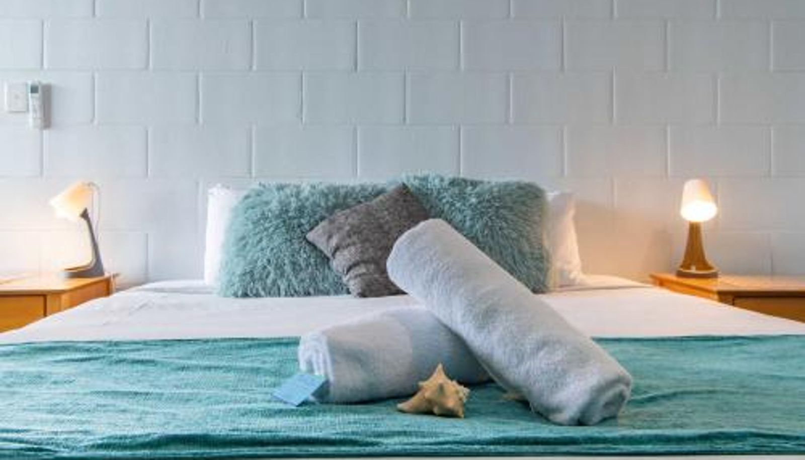 Apartment - Airlie Sun & Sand Accommodation Studio #1 KIDS STAY FREE
