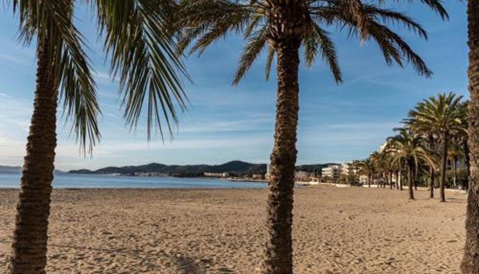 Info - parking - FR-1-803-13  clim  bord de mer Le Lavandou T2 pour 4 pers
